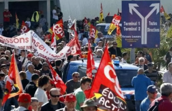 法国爆发25年来最大规模罢工！